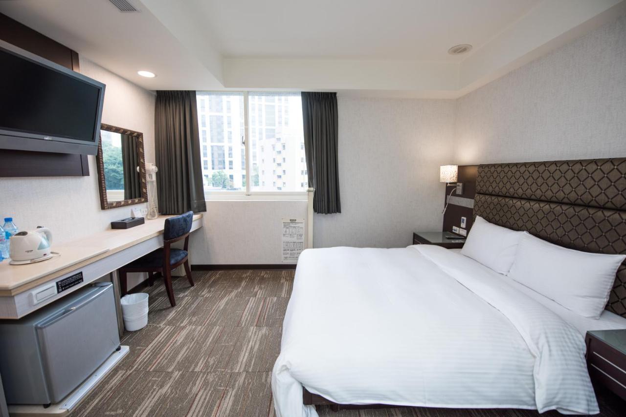 Junli Hotel Banciao Εξωτερικό φωτογραφία