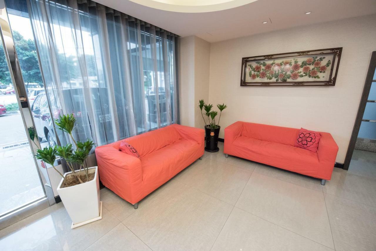 Junli Hotel Banciao Εξωτερικό φωτογραφία